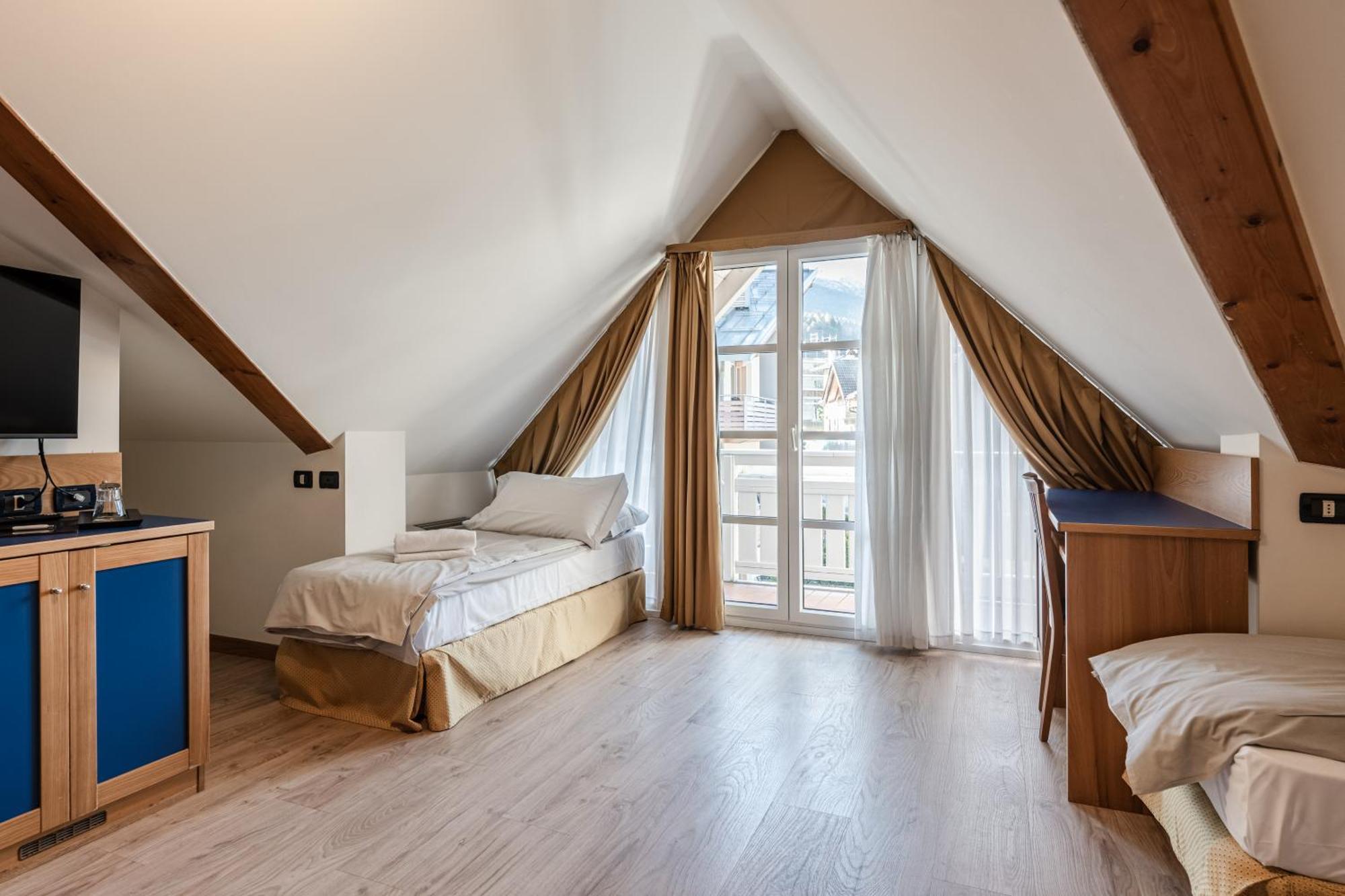 Hotel Garni Meledrio ディマーロ エクステリア 写真