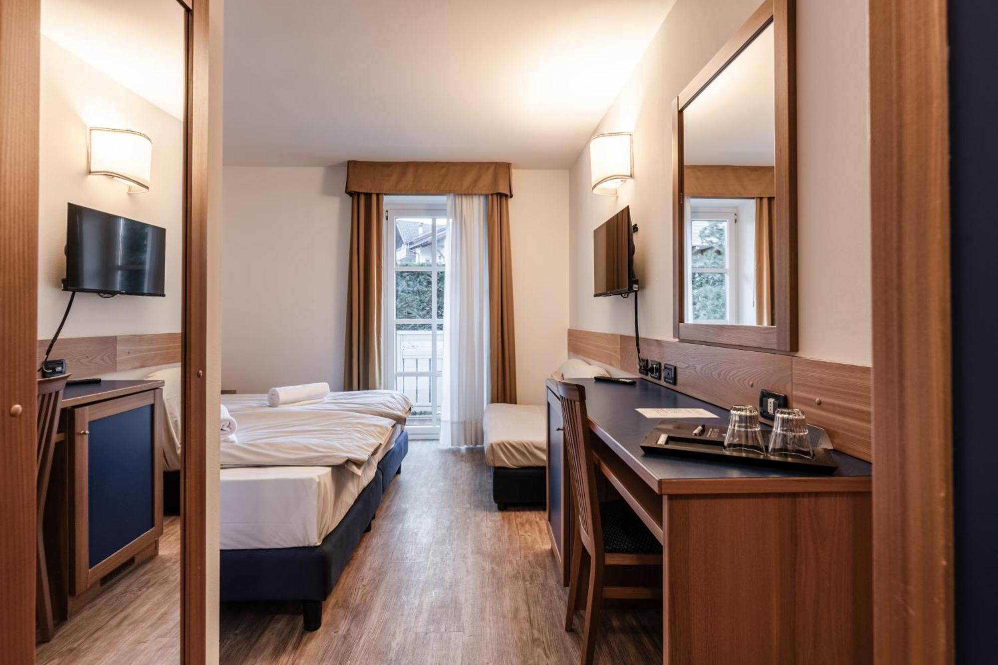 Hotel Garni Meledrio ディマーロ エクステリア 写真