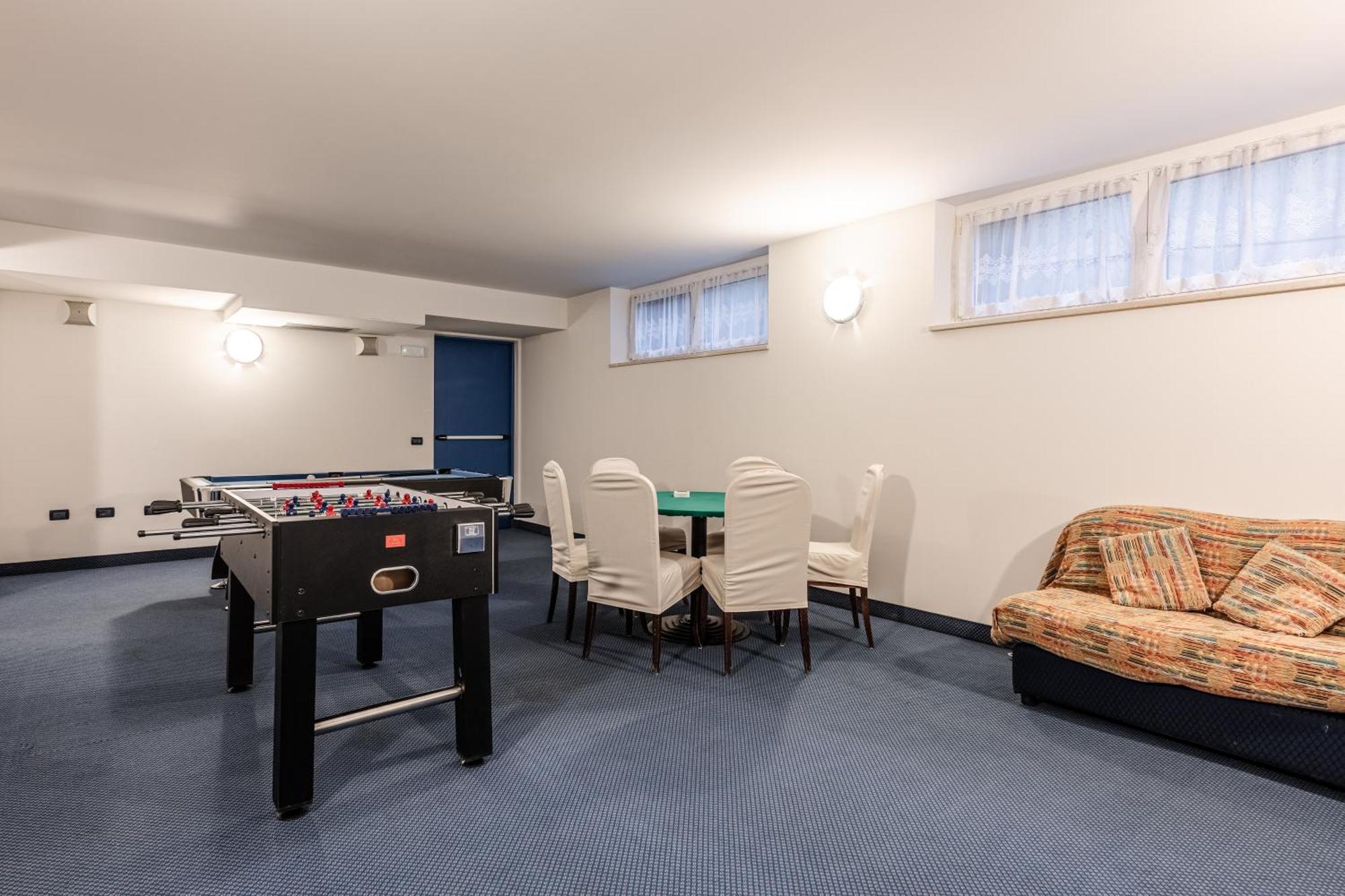 Hotel Garni Meledrio ディマーロ エクステリア 写真