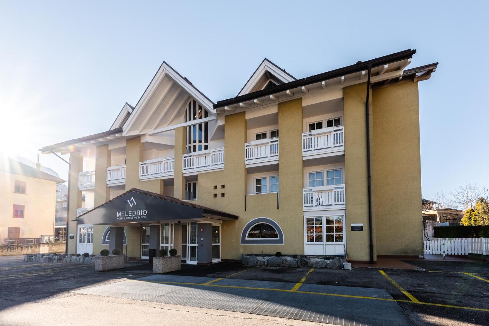 Hotel Garni Meledrio ディマーロ エクステリア 写真