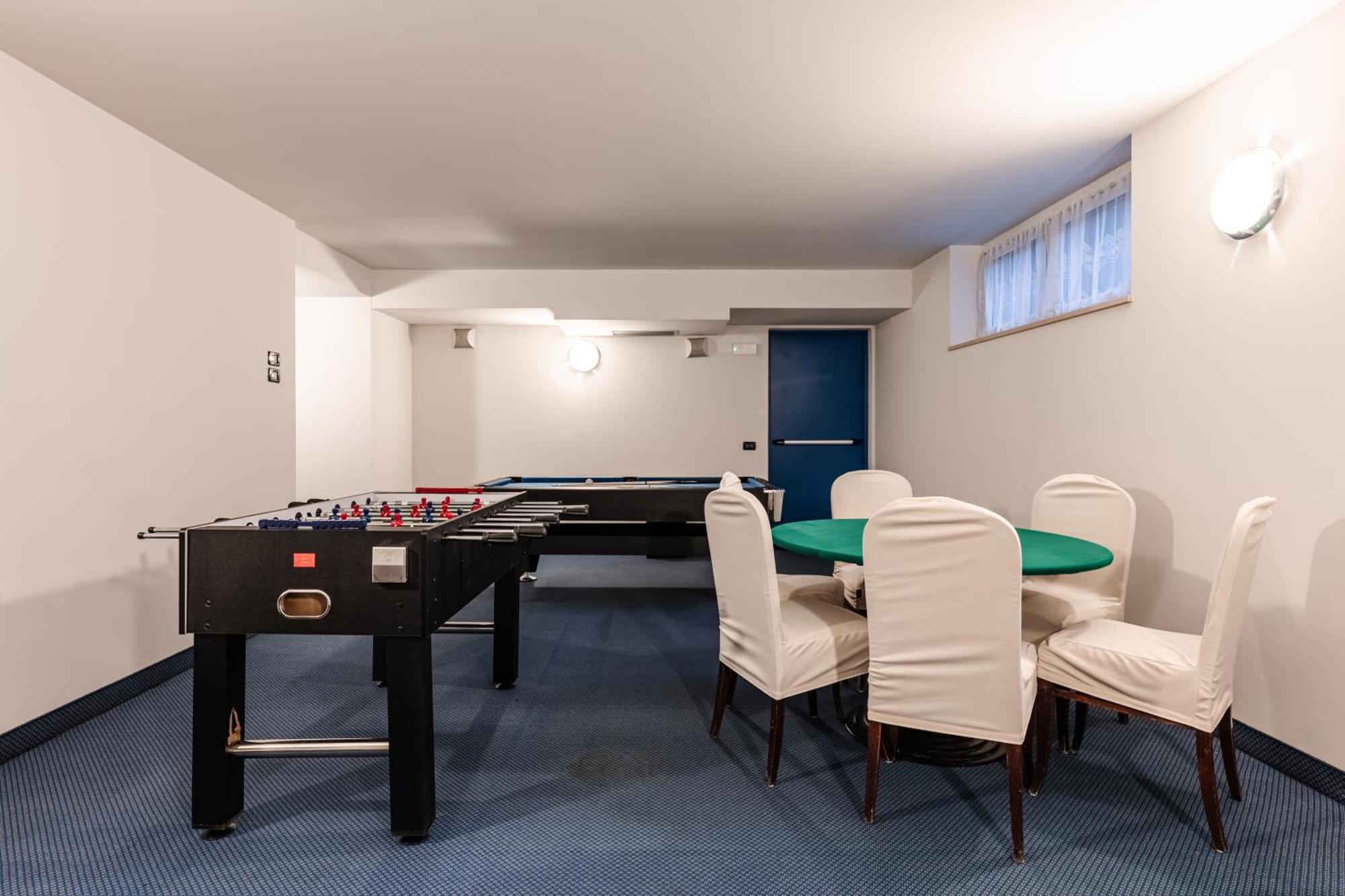 Hotel Garni Meledrio ディマーロ エクステリア 写真